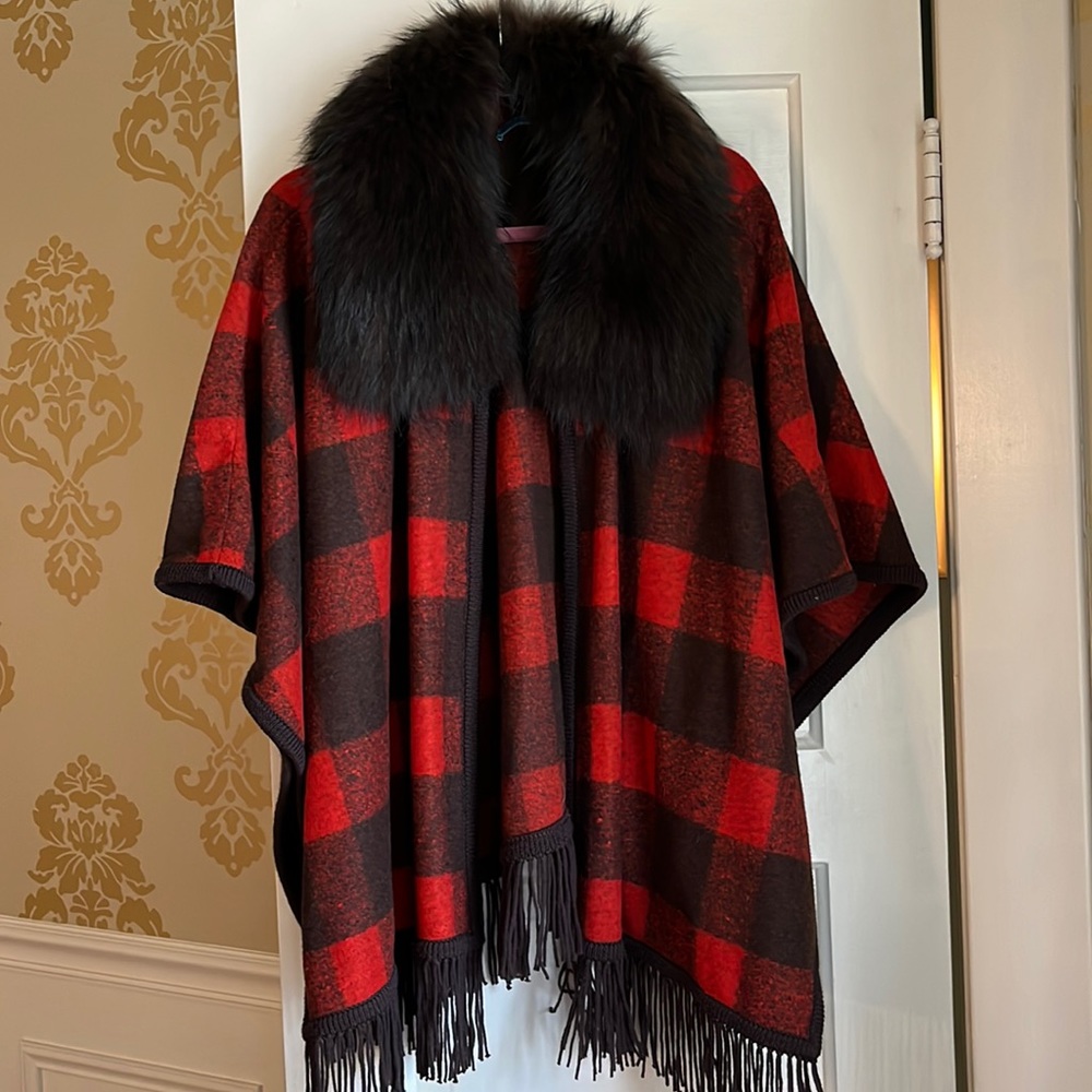 Alice + Olivia Plaid Buffalo Checkered Fur Collar Fringe Cape Poncho